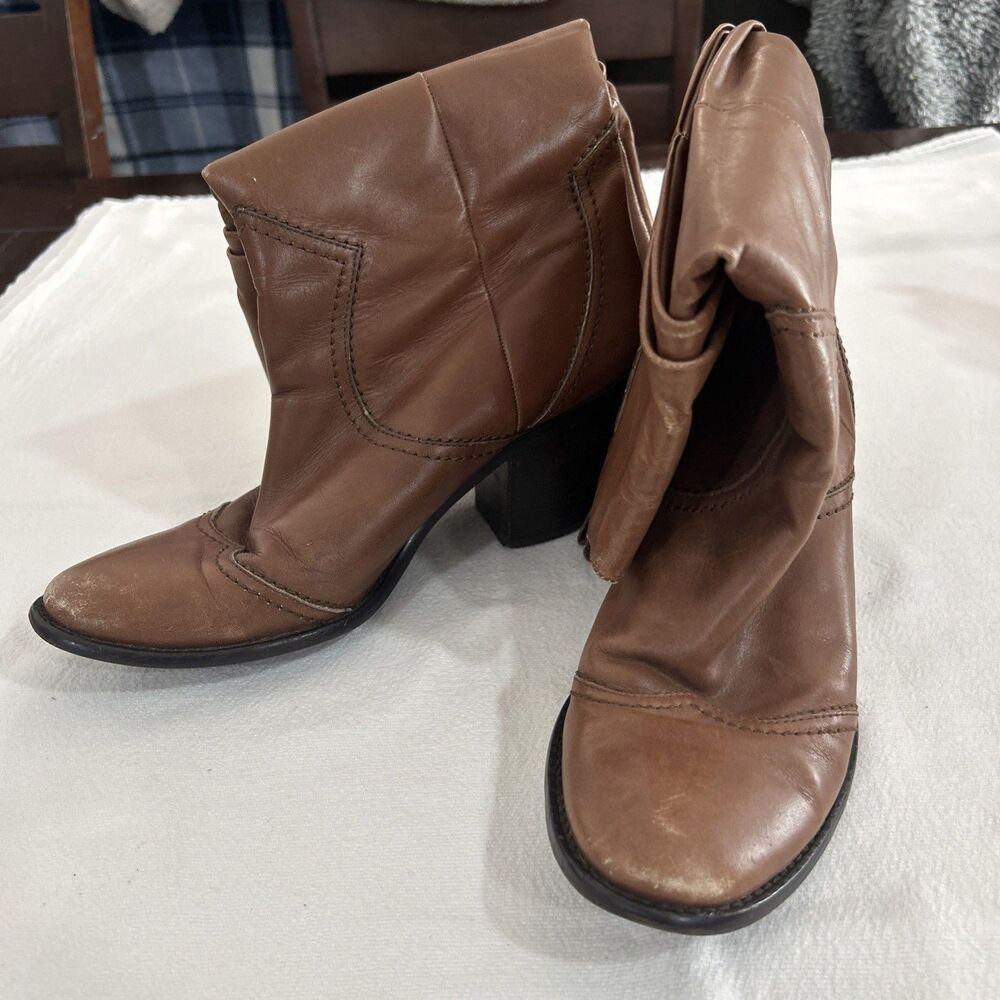 BCBG Generation Boots 8 1/2B Over Calf Pull On